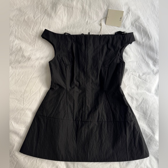 Tibi Schema Sculpted Top - Picture 4 of 6